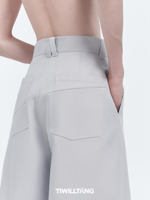 TIWILLTANG启世录“极世殿宇”高奢隽雅银灰色金属异型扣休闲长裤 商品图3