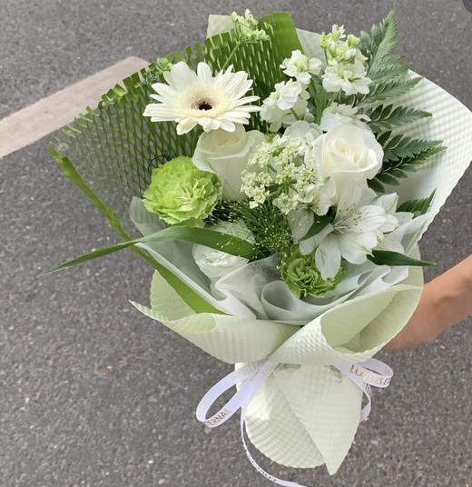 Flowerbene【花有独钟】定制鲜花 花束 商品图0