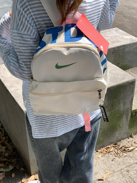 年龄无边界 勾子热门字母亲子小奶包双肩包 商品图7