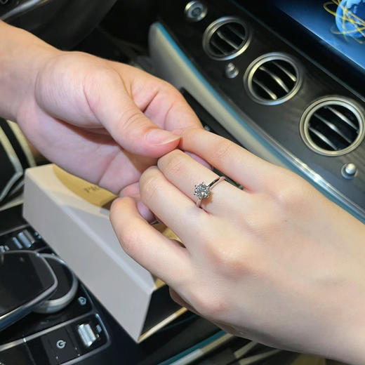 莫桑钻戒，1克拉 商品图0