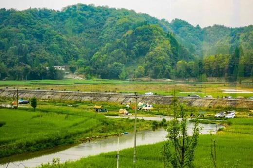 【彭州度假·周末好约不加价】仅249元抢柒宿栖溪美居住宿套餐，隐于山水间，择良宿而栖！享双早免费停车！ 商品图2