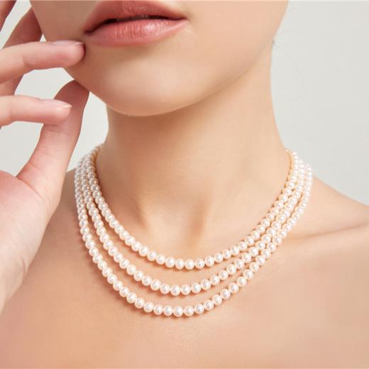 Pearl moments 维多利亚宫廷风 经典珍珠系列3号天然淡水珍珠 奢华三层链+心动时刻珍珠戒指（该商品不支持用券） 商品图3