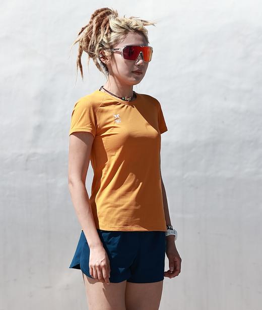 BODYWIT向右女短袖T恤 商品图3