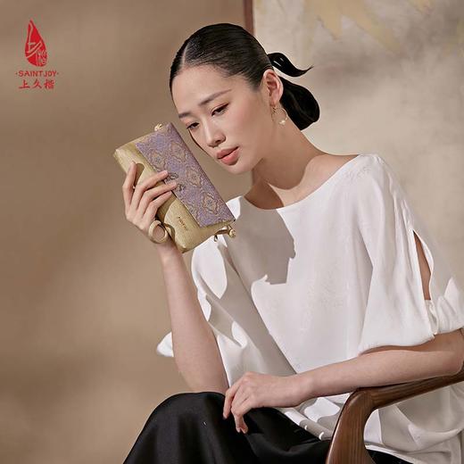 SAINTJOY/上久楷 女式手拿包 斜背包 荾纹定胜  BWS22B1310 商品图2