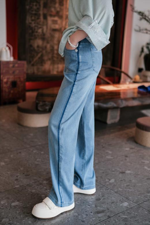 升级款魔术贴休闲鞋四季可穿 舒适好走显瘦 约4cm自然增高 羊皮鞋里垫炒鸡Q弹柔软舒适 魔术贴懒人设计一脚蹬免系鞋带 深冬加绒毛绒鞋（现货）深冬加绒休闲鞋 鞋楦优雅秀美上脚显瘦不臃肿的加绒鞋！ 商品图12