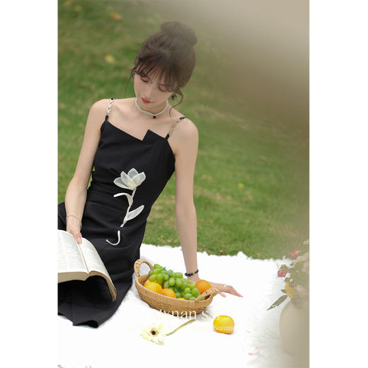 鹿向南「云意花语」黑色吊带连衣裙新款女夏季法式设计感套装L35365 商品图2