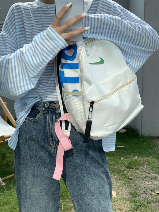 年龄无边界 勾子热门字母亲子小奶包双肩包 商品图6