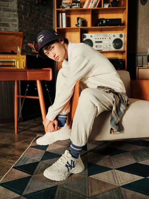 【专属】明星同款老爹鞋！上脚满满的高级感！时髦星人瞬间get到！春日穿搭必备可甜可酷！无性别穿搭！想要变高选它！想要脚丫子舒适选它！颜值遥遥领先，一眼心动！ 商品图12