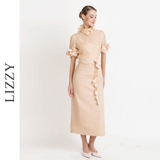 LIZZY 优雅名媛风时尚丝麻立体花短袖修身浪漫上衣{配吊带}7987 商品图2