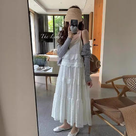 AHM-5069法式温柔风海边吊带裙夏季新款气质设计感白色长款连衣裙