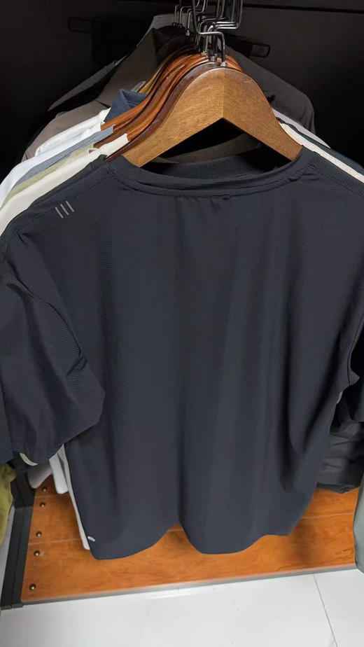 保真！LULU露露短袖T恤，银线设计，超强的抑菌，祛除异味的效果 商品图6