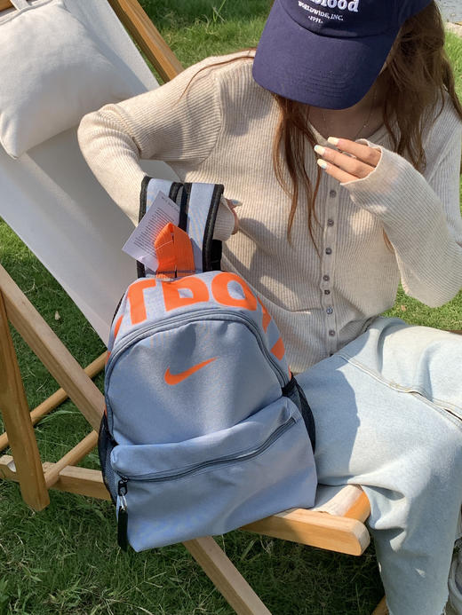 年龄无边界 勾子热门字母亲子小奶包双肩包 商品图8