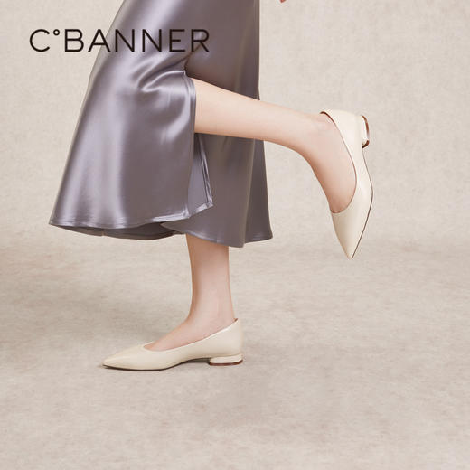 千百度通勤低跟单鞋女春季黑色小皮鞋浅口尖头羊皮鞋正装A24179313 商品图0