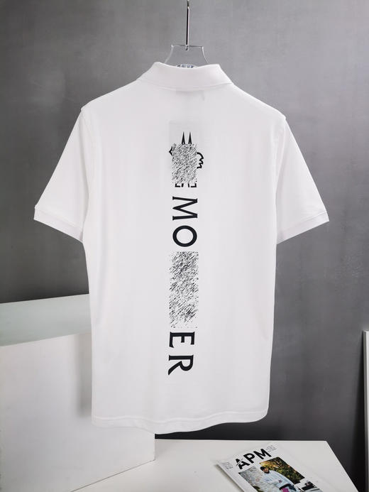 M可 2024春夏新款 经典压花硅胶小标 后背字母印花 珠地棉短袖Polo衫 Z-11577 商品图7