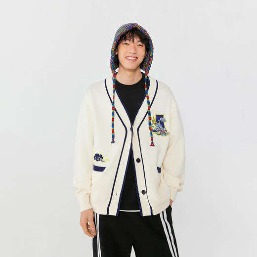 YKYB黄子韬新款2025龙年刺绣徽章图案针织开衫男女设计感针织外套 商品图1