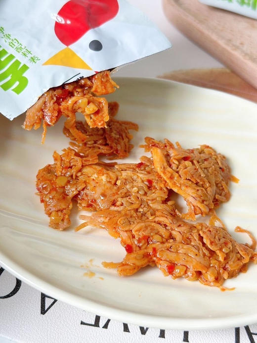 【向妈妈鸡丝王子】新品💥29.9🉐三大袋三种口味❗️纯鸡肉制作，香醇入味！ ✅非油炸，28味天然本草秘卤配方，3小时低压慢卤 商品图3