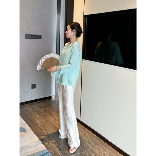 25特价 2404209   吕燕 条纹醋酸直筒 长裤 商品图5