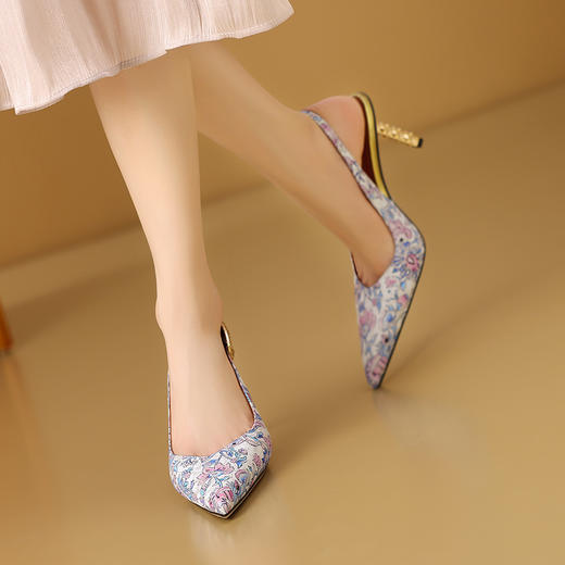 【预售5天】时尚优雅，金属铁根后空凉鞋CX3100-3 商品图4