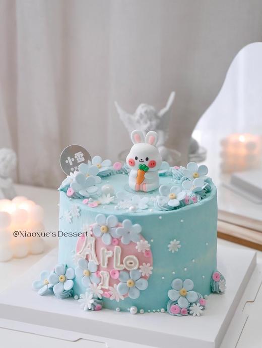 小兔子蛋糕（兔子玩偶随机放，提前一天预定） 商品图0