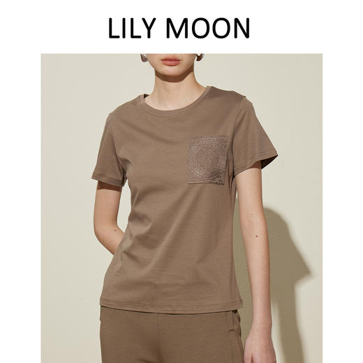 Lilymoon 春夏圆领正肩绣花短袖T恤莫代尔桑蚕丝休闲刺绣LM2418---现货 商品图3