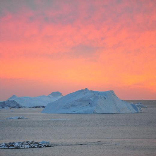 夏季格陵兰 | 追逐鲸影 午夜阳光与冰川交融的震撼色彩 8天7晚 商品图3