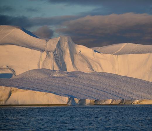 夏季格陵兰 | 追逐鲸影 午夜阳光与冰川交融的震撼色彩 8天7晚 商品图2