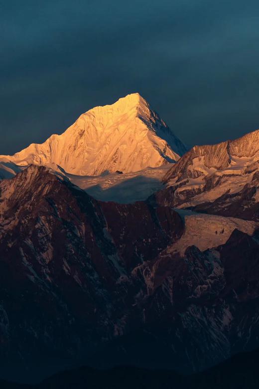 狼族行摄丨五月川西深度11日行摄之旅——四姑娘山鱼子西色达牛背山等 商品图9