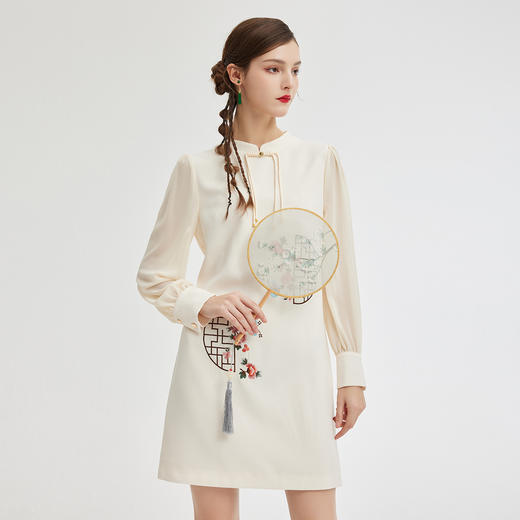 PF833斯尔丽2024新中式国风立领刺绣花纹盘扣直身型改良式旗袍连衣裙 商品图0