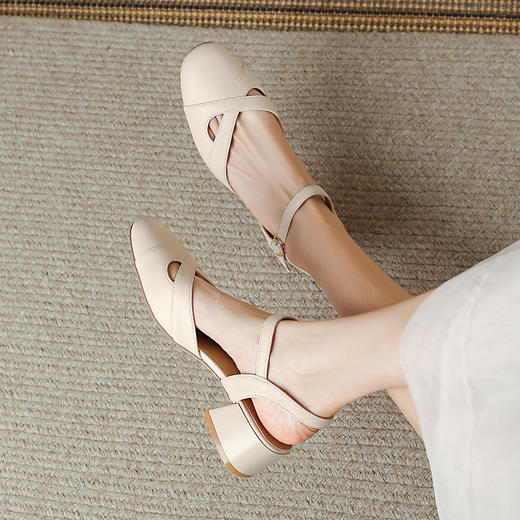 品质好货 | Safiya/索菲娅2024羊皮中后空粗跟凉鞋SF42114704 商品图9