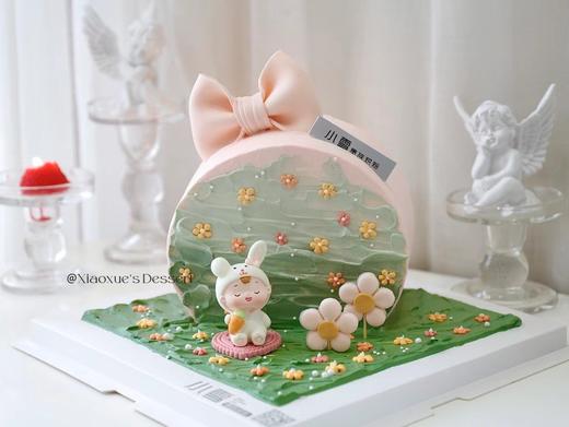 小兔子蝴蝶结蛋糕（兔子玩偶随机放，提前一天预定） 商品图0
