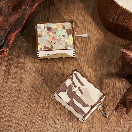 吴冠中 大宅 春归何处 都市之恋 木制 手摇 音乐盒摆件 送朋友 生日礼物 商品图2