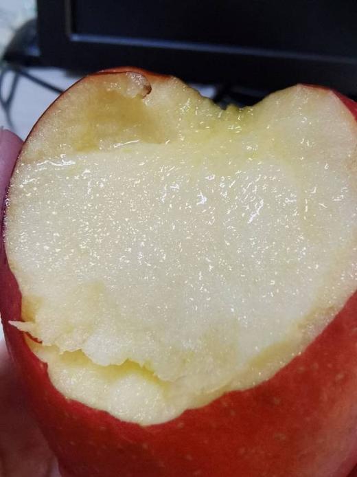 ＃新西兰Dazzle伯爵苹果＃拥有爱妃的灵魂，却只需付出一半的价格。非常好吃的存在，从皮到核脆甜多汁。 商品图5