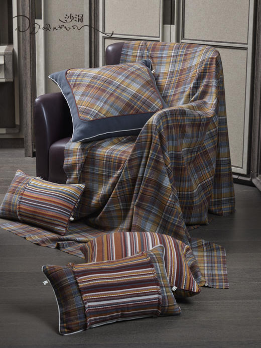 西藏萨迦羊绒针梭相拼抱枕SJF95P756N 商品图3