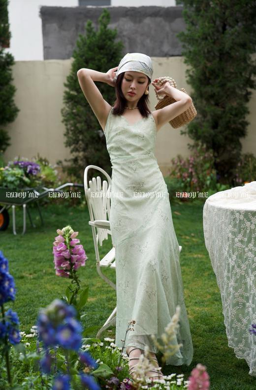 【门店同款】ENJOY夏季浪漫-茶歇V领吊带裙 157159440 商品图2