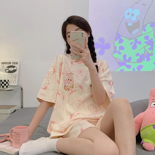 【颜值天花板！超可爱家居服套装】升级宽松慵懒版型，超软超亲肤！女夏季短袖草莓熊卡通睡衣睡裤两件套 商品图3
