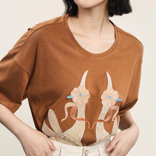 谜底宽松大廓形T恤短袖女2024年夏季新品复古绣花中长款242MT0638 商品图3