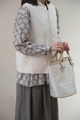 ECOLE DE CURIOSITIES 米白柔软棉斜纹布马甲