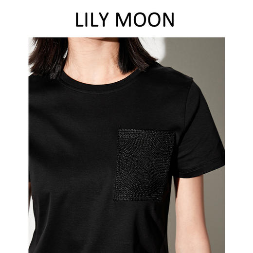 Lilymoon 春夏圆领正肩绣花短袖T恤莫代尔桑蚕丝休闲刺绣LM2418---现货 商品图2