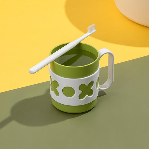【茶花】XO字母趣味漱口杯刷牙杯 商品图1