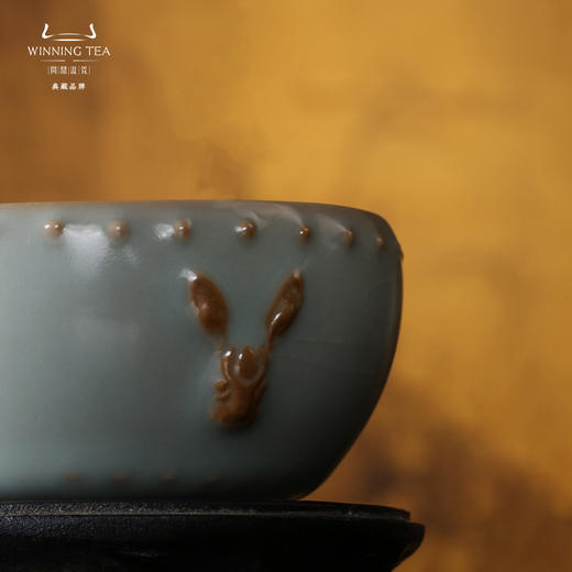问鼎汝瓷天青兔首战鼓杯 商品图2
