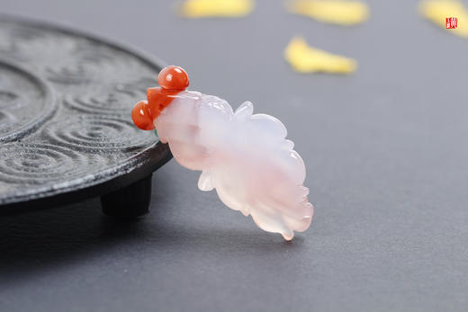 南红冰飘金鱼【富贵有余】吊坠 配精美挂绳 商品图2
