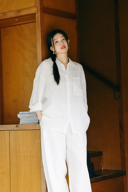绽放242朵/翻领长袖贝壳扣防晒小衫2024夏季新款白色亚麻休闲衬衫 商品图5