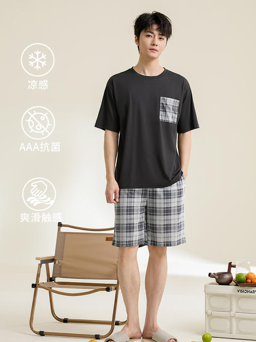 康妮雅男式短袖短裤套头套装 商品图1