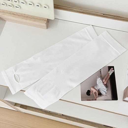 【触肤凉感，冰冰凉一整天！】宝宝手袖女款宽松护手臂袖套冰丝袖套，儿童防晒冰袖男女童夏天薄款，冷光科技持久防晒不闷热-lm！ 商品图6