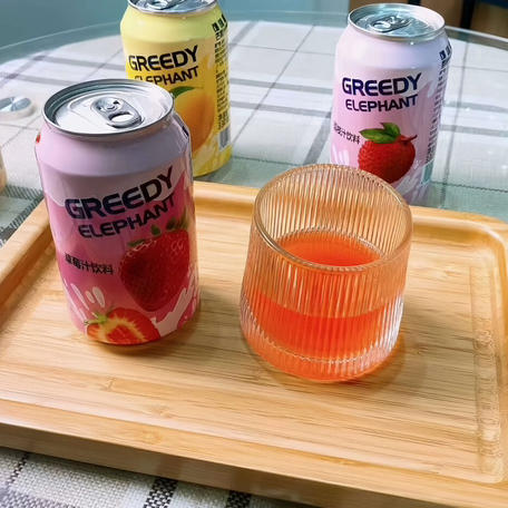 馋味象草莓汁330ml 商品图0