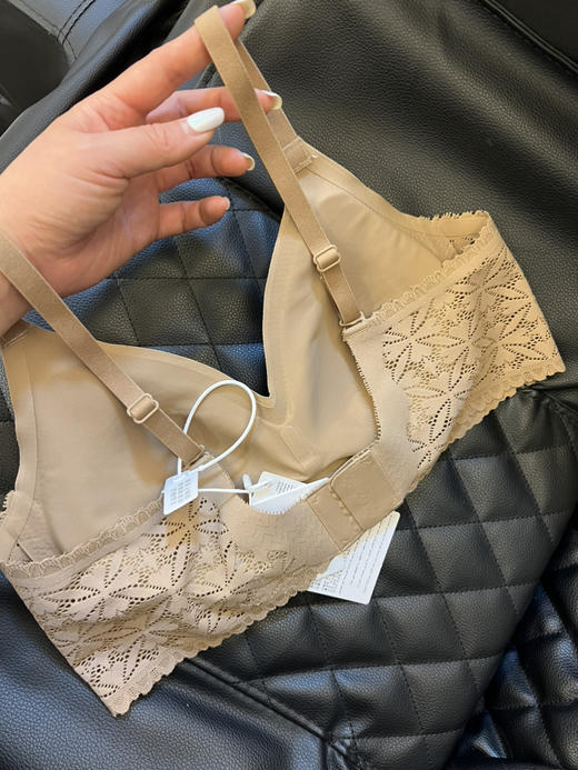 410-3 LP蕾丝无痕聚拢文胸 黑色 珍珠白 裸肤色 奶咖色 商品图10