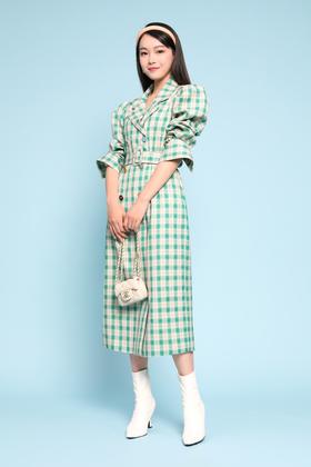 Le Malene 彩色纽扣装饰格纹长风衣 11155