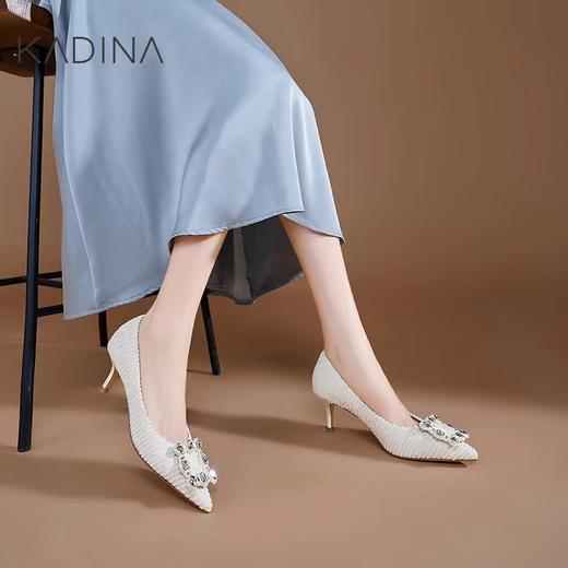 【KADINA】AF3  |  卡迪娜23年秋季新款时装单鞋气质优雅细跟饰扣女鞋 商品图3