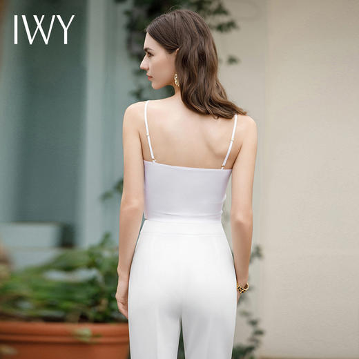 IWY/时尚百搭冰丝白色吊带女夏季薄款无痕配西服内搭衬衫背心均码B2302 商品图3