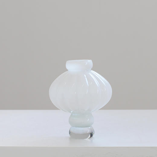 创意轻奢竖纹大肚子灯笼白瓷玻璃花瓶水培餐桌软装酒店售楼装饰品 商品图1
